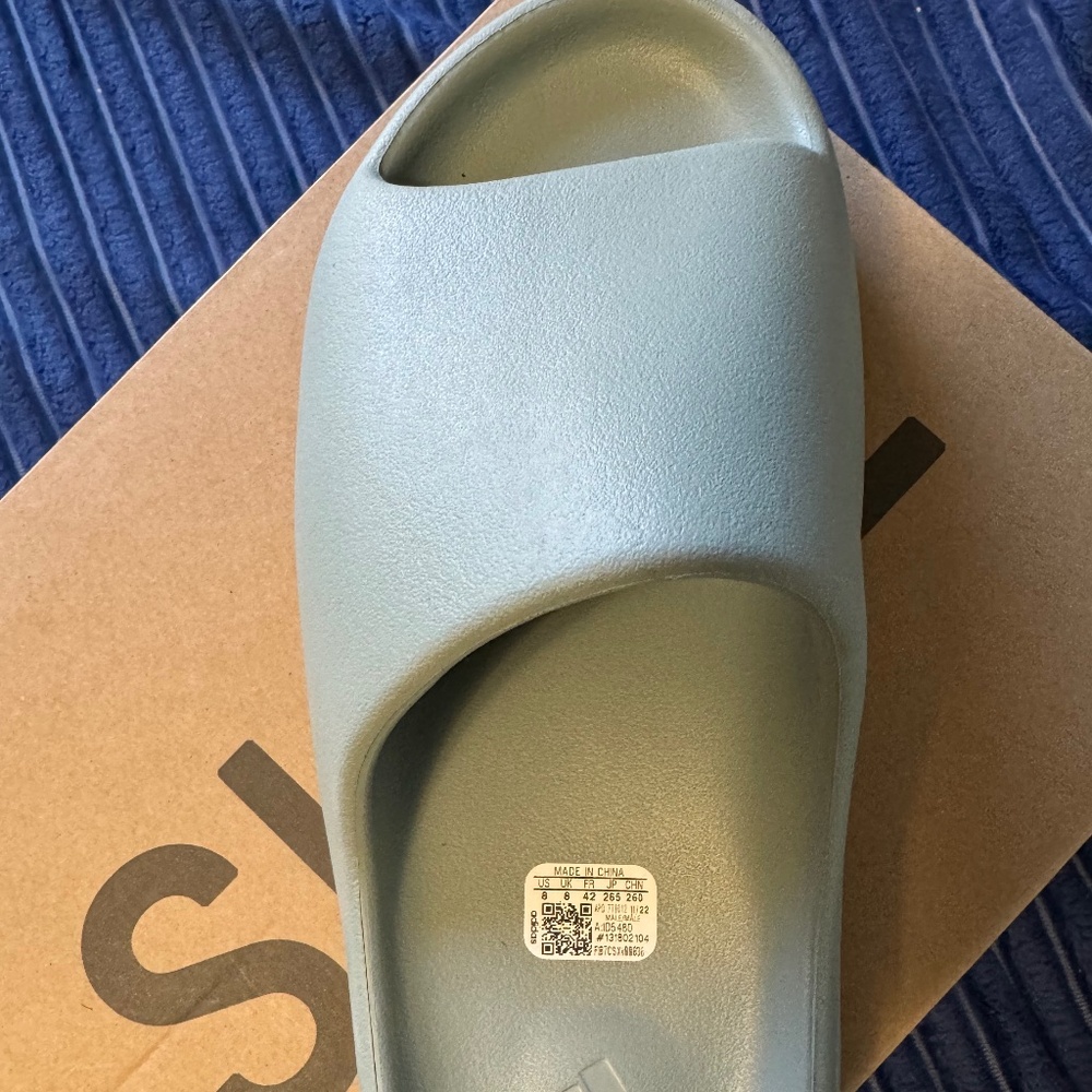YZY SLIDE